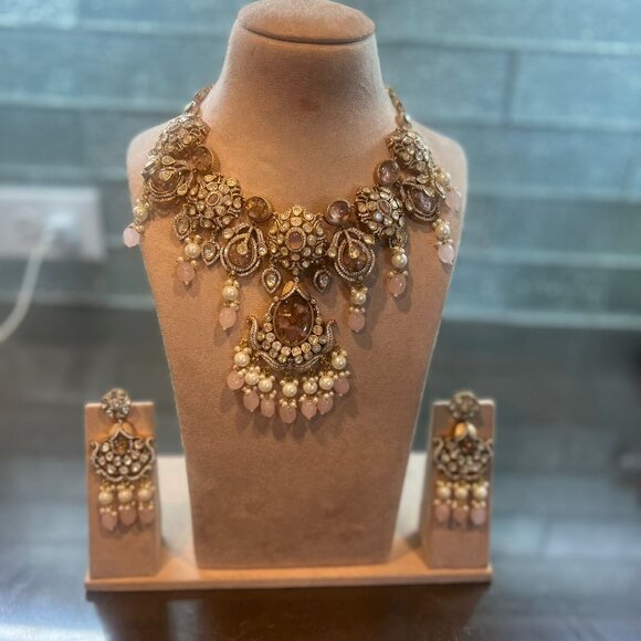 Kundan Polki Choker Necklace Set: Indian Bridal Jewelry with Pearl Drops - Picture 8 of 16